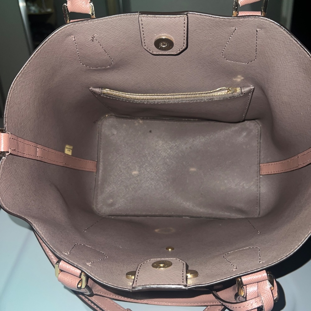 Michael Kors Greenwich Large Grab Bag - Picture 4 of 4